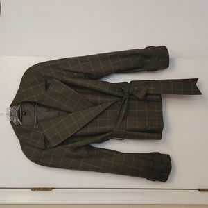Linda Allard Ellen Tracy size 4 wool jacket